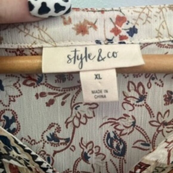 0324-20 Style and Co Top - Picture 2 of 3